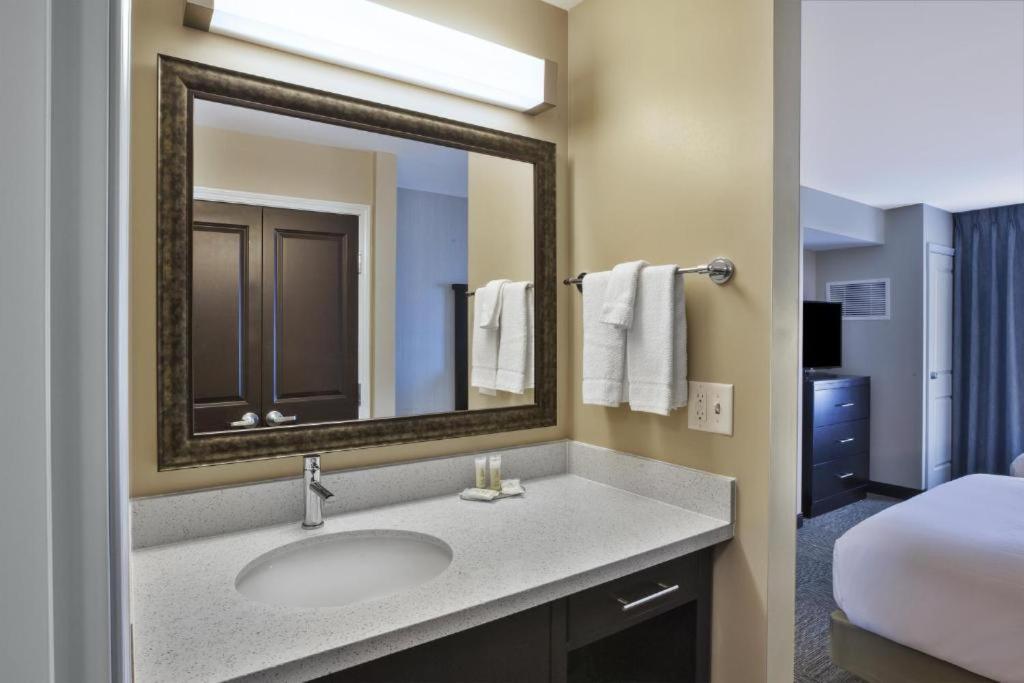 Staybridge Suites - Benton Harbor-St. Joseph By Ihg Zewnętrze zdjęcie
